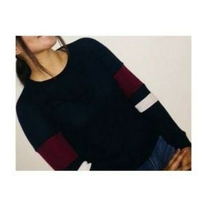 Thin knitted long sleeved shirt!